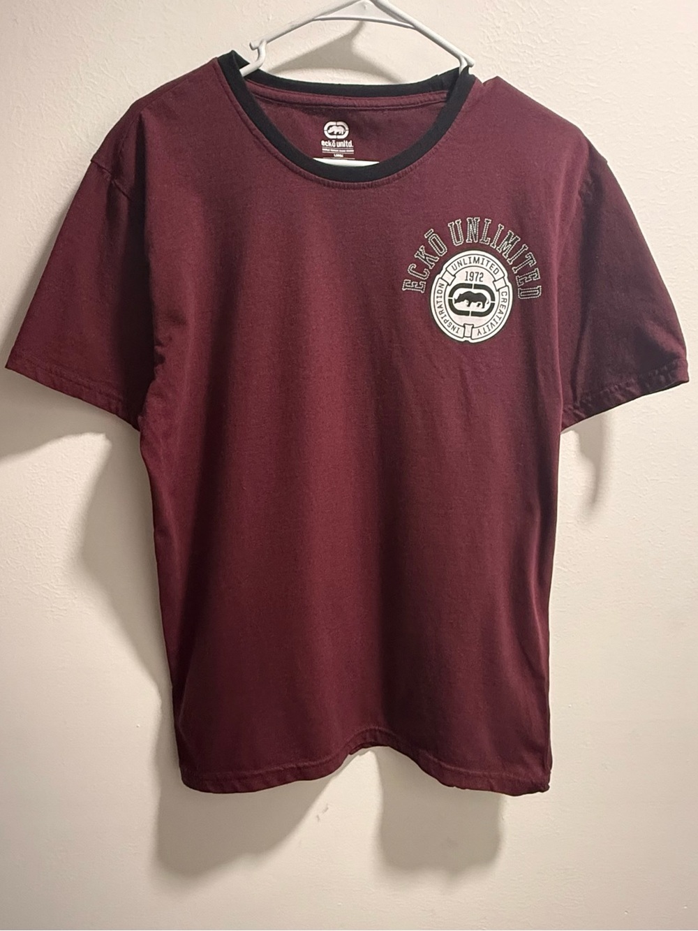 Ecko Unlimited Size Large Men's Maroon Short-Sleeve Crewneck Logo Tee